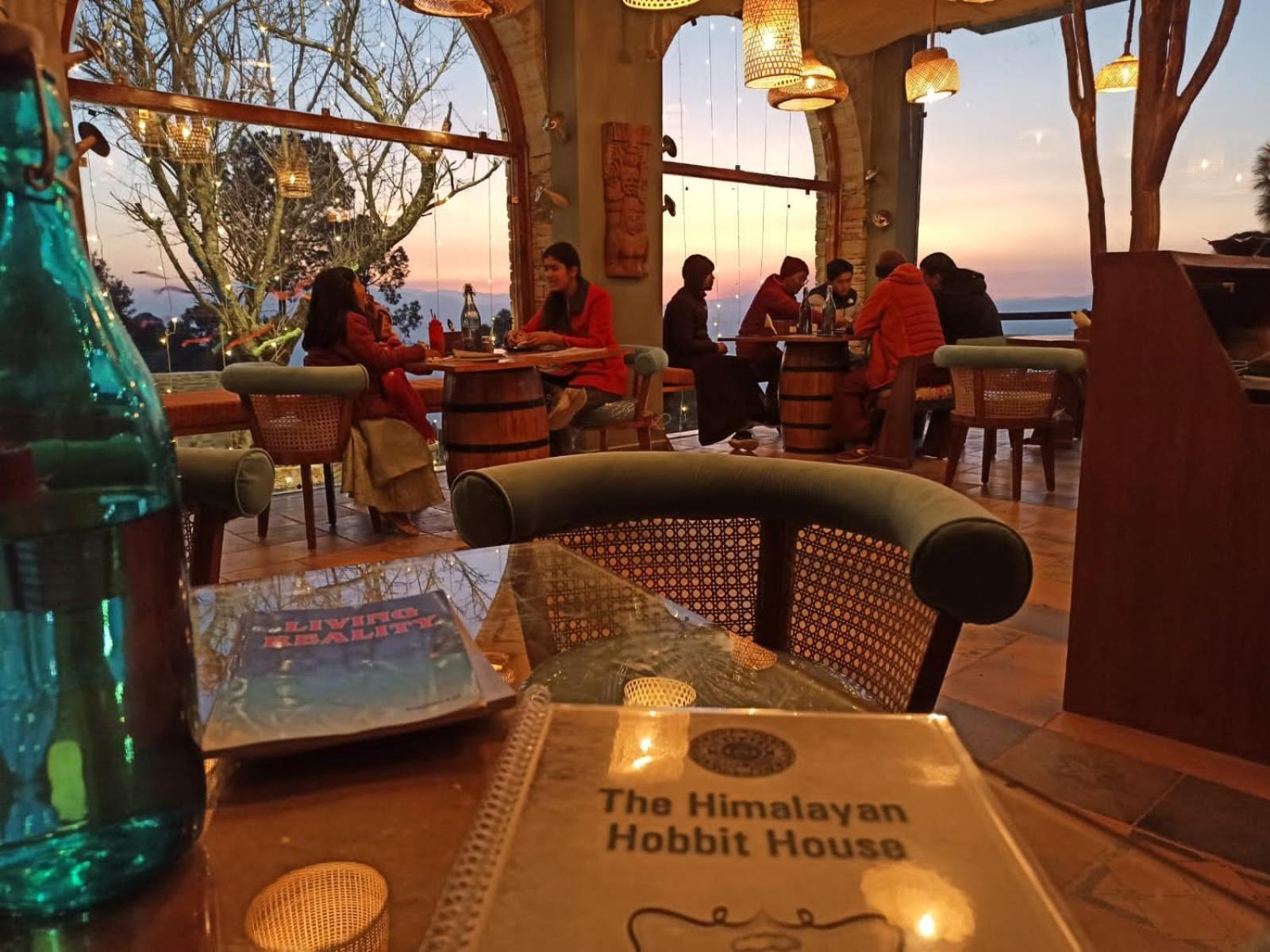 阿尔莫拉 Himalayan Hobbit House酒店 外观 照片